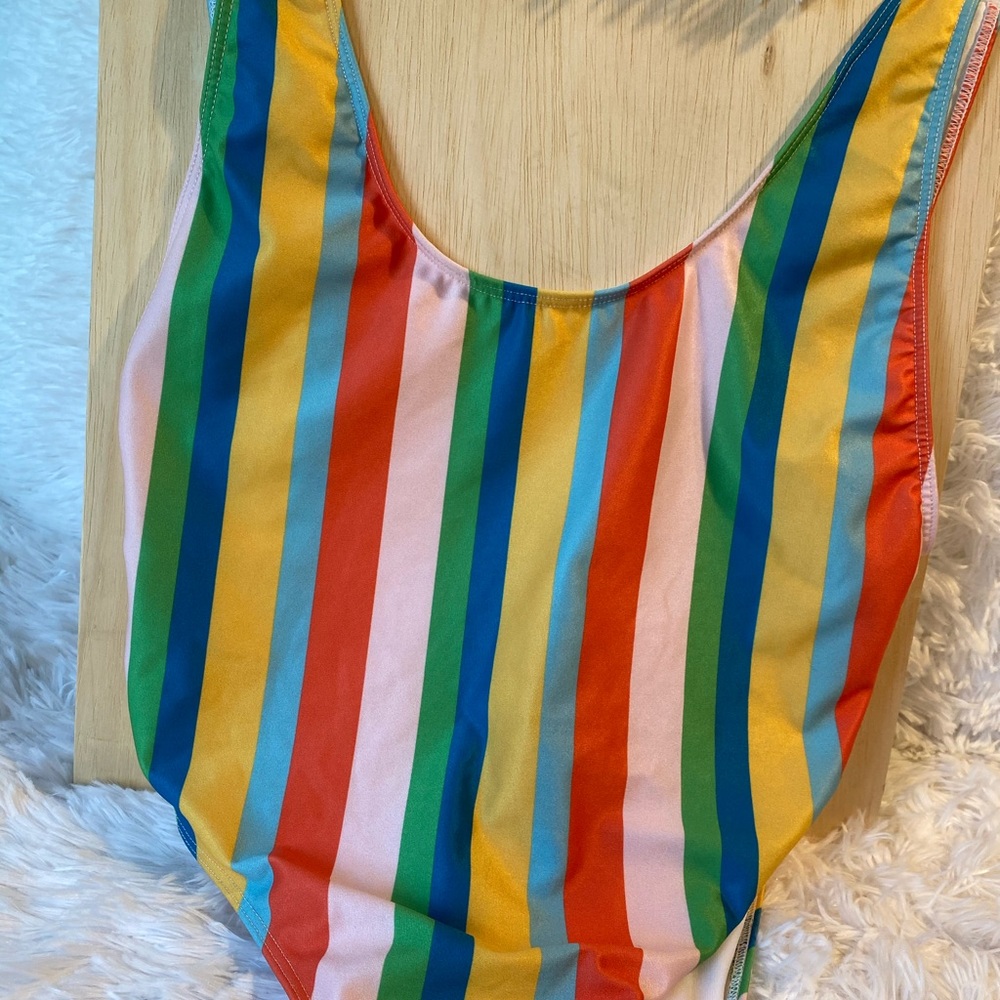 Hotness Colorful stripped one piece swimsuit🥰 - Picture 8 of 10